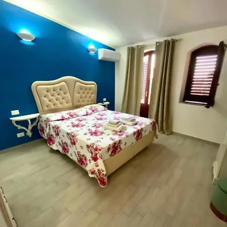 Casa Chianalea アパート シッラ